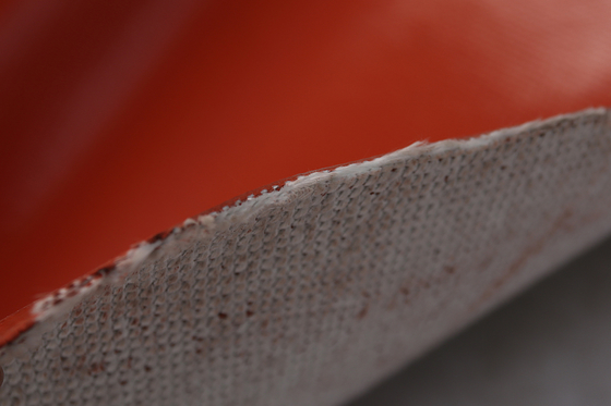 Resistência de alta temperatura macia de pano liso industrial da fibra de vidro do silicone